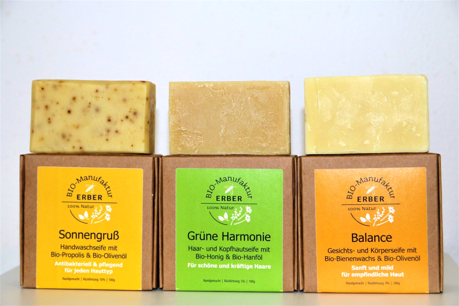 Bio-Seifen-Set: Hände+Gesicht+Haare je 100 g inclusive Geschenkkorb Bio-Seifen-Set: Hände+Gesicht+Haare je 100 g inclusive Geschenkkorb