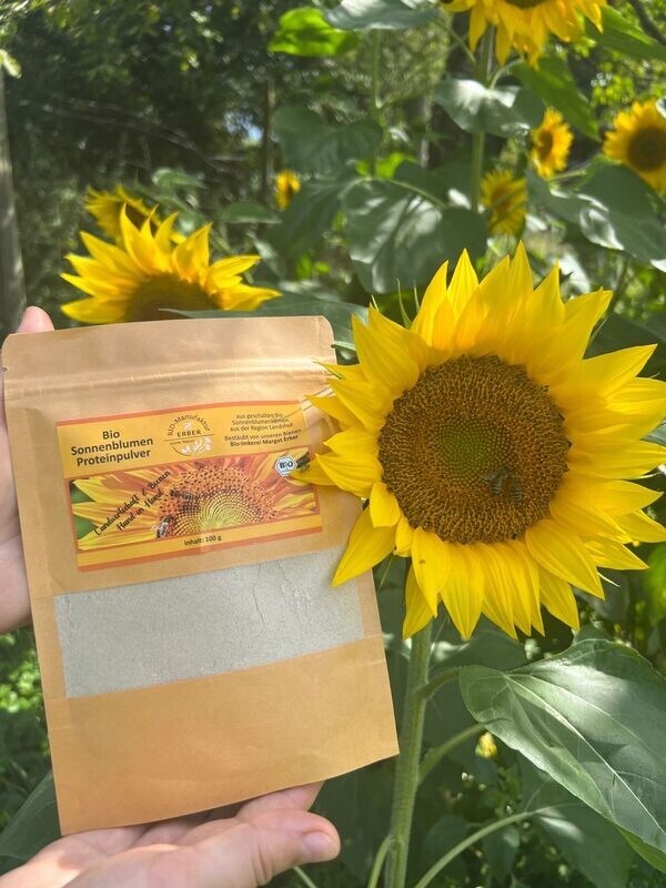 Bio-Sonnenblumenprotein 100 g - regional aus Demeter und Naturland Landwirtschaft Bio-Sonnenblumenprotein 100 g - regional aus Demeter und Naturland Landwirtschaft