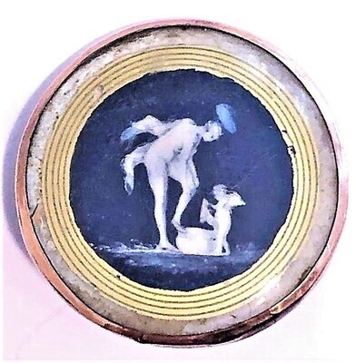 18TH CENTURY PEARL AND EN GRISAILLE BUTTON