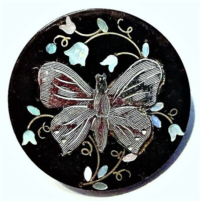 A LARGE 19TH C. MEDIUM INLAID HORN BUTTERFLY