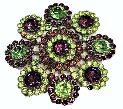 A BEAUTIFUL EXTRA LARGE MULTI COLORED JEWELED BUTTON