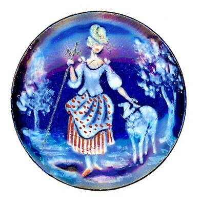 A RARE EN GRISAILLE ENAMEL FIGURAL WITH COLORED ACCENTS