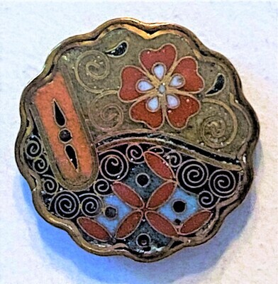 NICE SMALL SCALLOPED DIV 1 JAPANESE CLOISONNE BUTTON