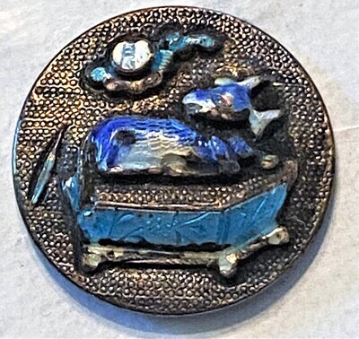 A SMALL CHINESE SILVERED ENAMEL BUTTON