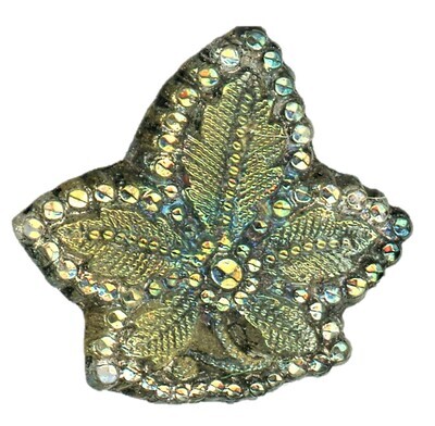 SCARCE SMALL 19TH CENTURY LACY GLASS LEAF BUTTON
