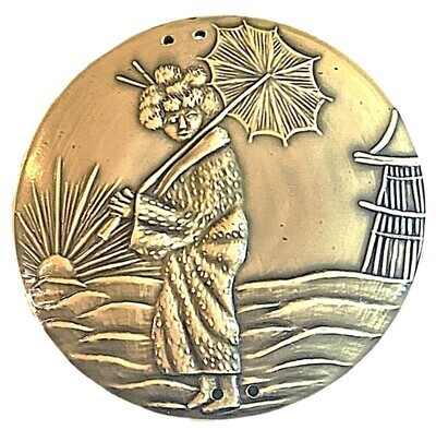 A FABULOUS ONE PIECE MOLDED CELLULOID PICTORIAL BUTTON