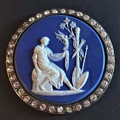 EXQUISITE LATE 18TH EARLY WEDGEWOOD BUTTON WITH PASTE BORDER
