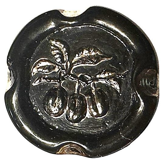 A LARGE BLACK GLASS BIMINI PICTORILA BUTTON!