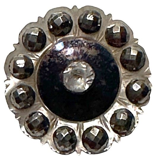 A BEAUTIFUL LARGE 18TH CENTURY PEARL &amp; BLUED STEEL BUTTON!