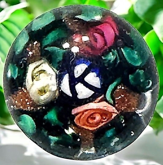 A wonderful miniature glass Paperweight button by Charles Kaziun!