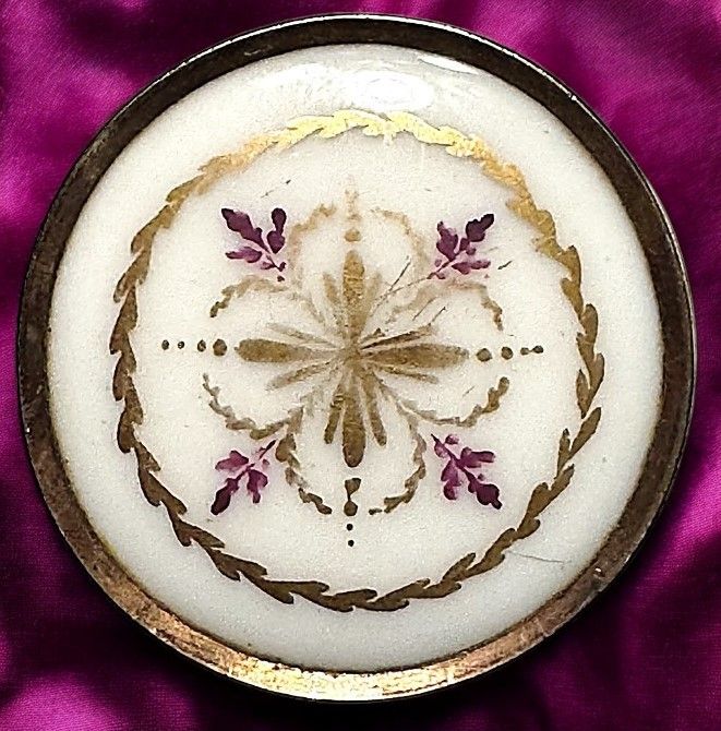 A beautiful hand painted 18th century porcelain button@!