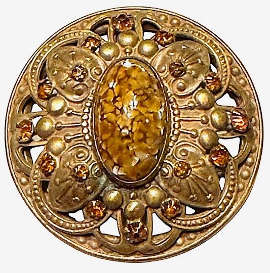 An exquisite Gay 90 jewel button!
