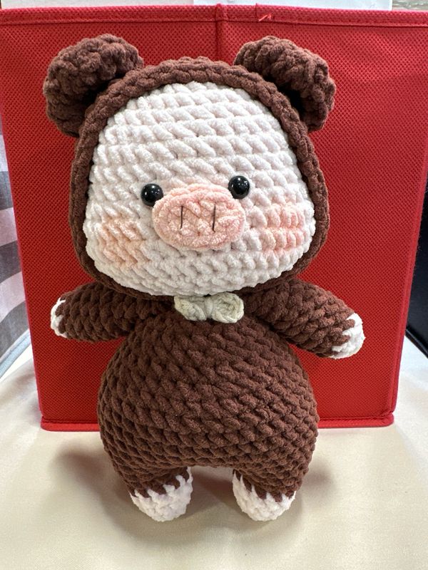 Little Pig Cosplays Brown Bear