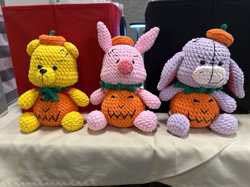 Set Of Halloween Pooh And Friends.