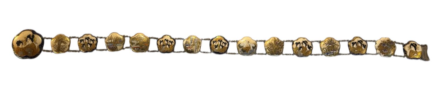 Rare 19th century Satsuma belt with 14 scalloped pictorial sections and the larger buckle end. Incredible detail.