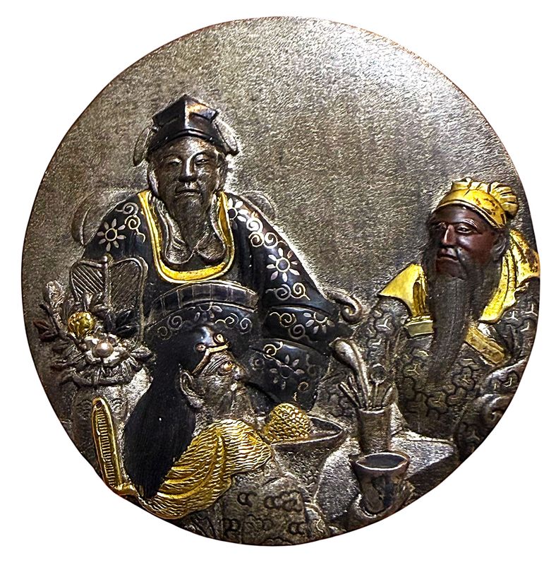 A RARE ;LARGE SIZE 19TH CENTURY DETAILED SHAKUDO BUTTON