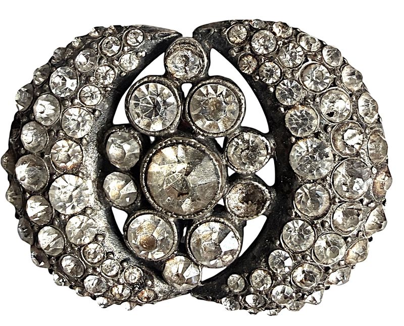 A large division one sparkling paste jewel Button!~