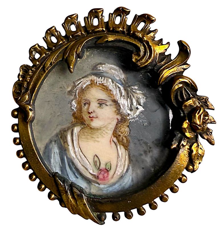 An unusual setting hand painted under glass 19th century button!