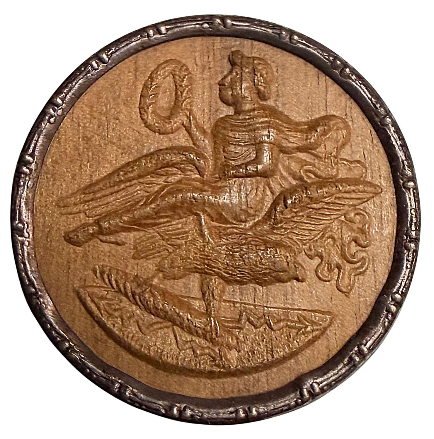 A DETAILED WOOD IN METAL PICTORIAL BUTTON