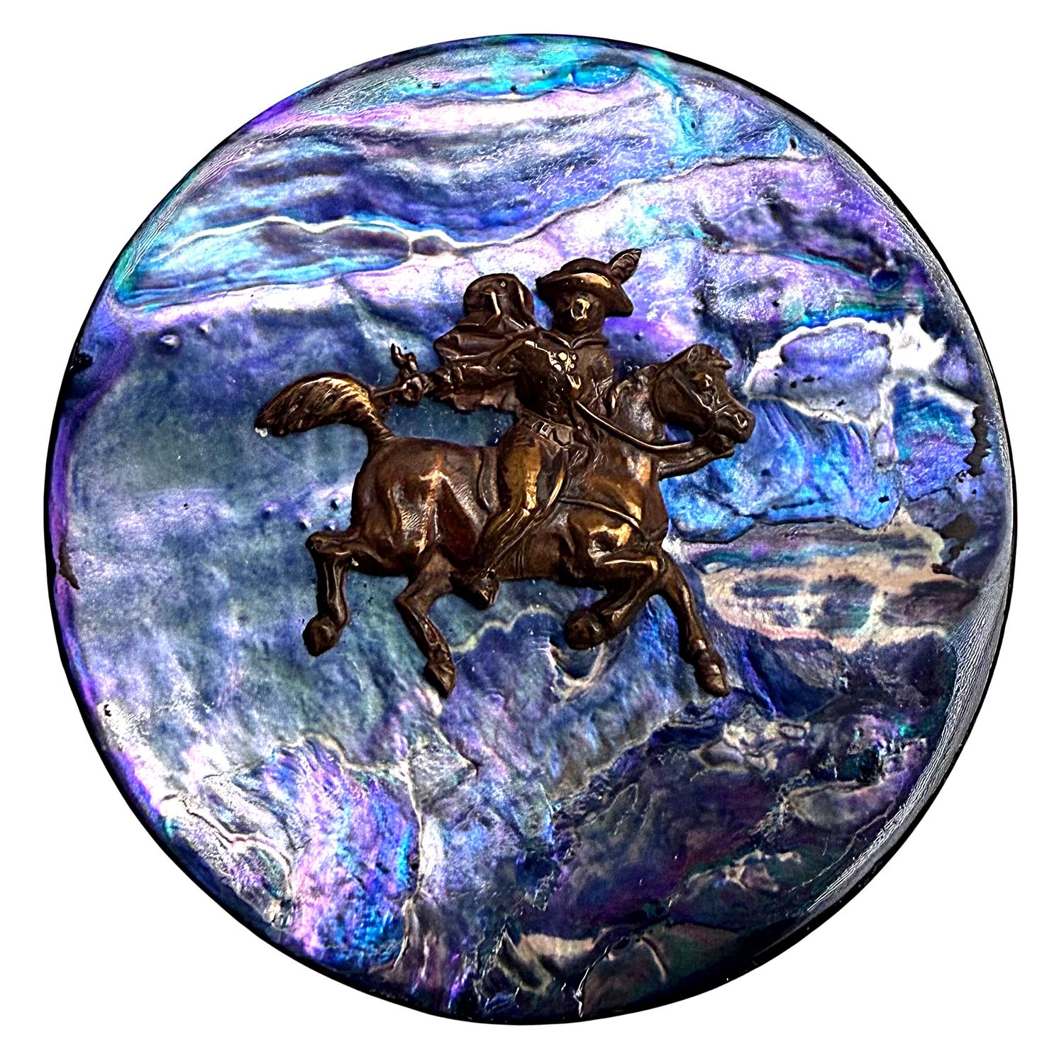 AN EXTRA-LARGE DIVISION ONE DYED PEARL PICTORIAL BUTTON