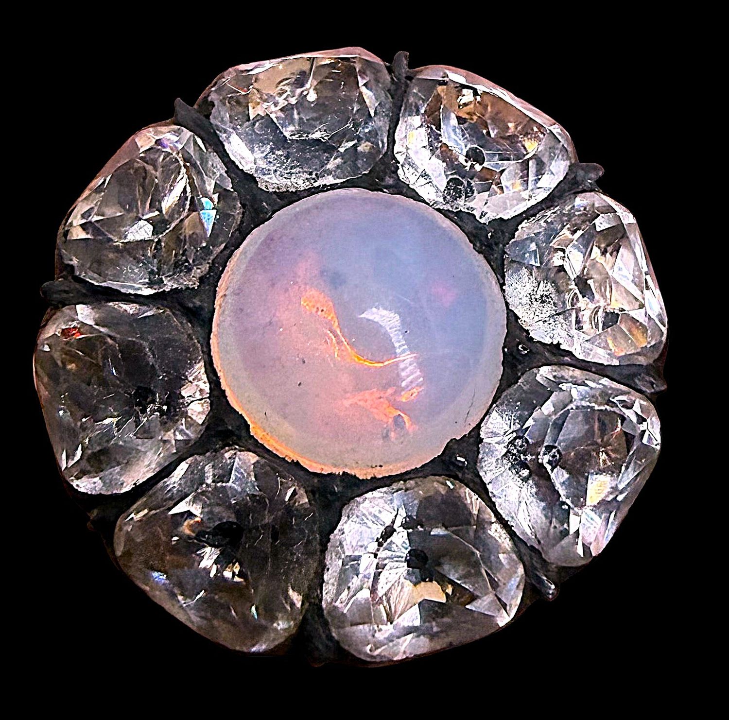 A SCARCE SMALL 18TH CENTURY JEWELED BUTTON