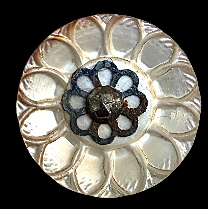 An 18th century SMALL pearl button