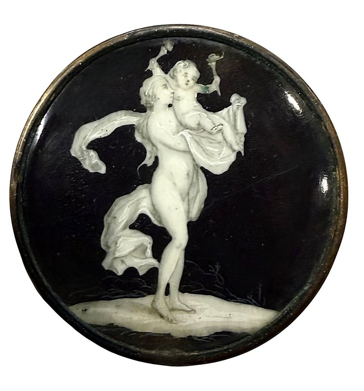 A fabtastic and detailed 18th century En Grisaille Button!