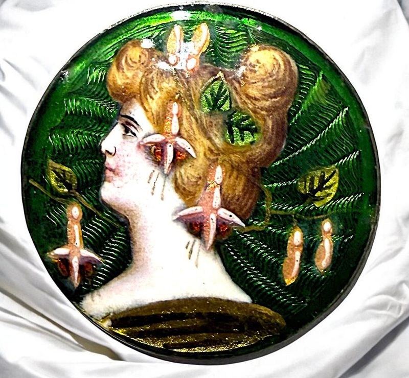 A GORGEOUS 19TH CENTIRY MUCHA STYLE ENAMEL BUTTON