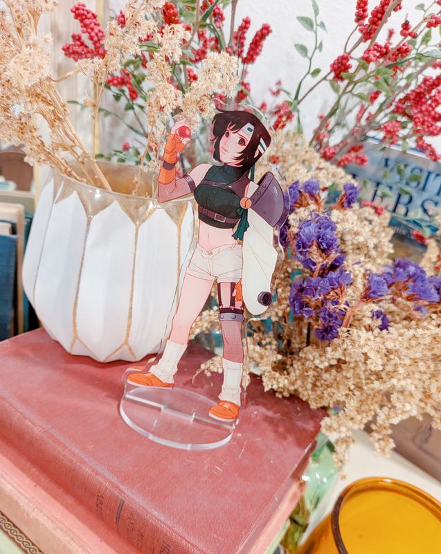 FF VII: Yuffie Acrylic Standee