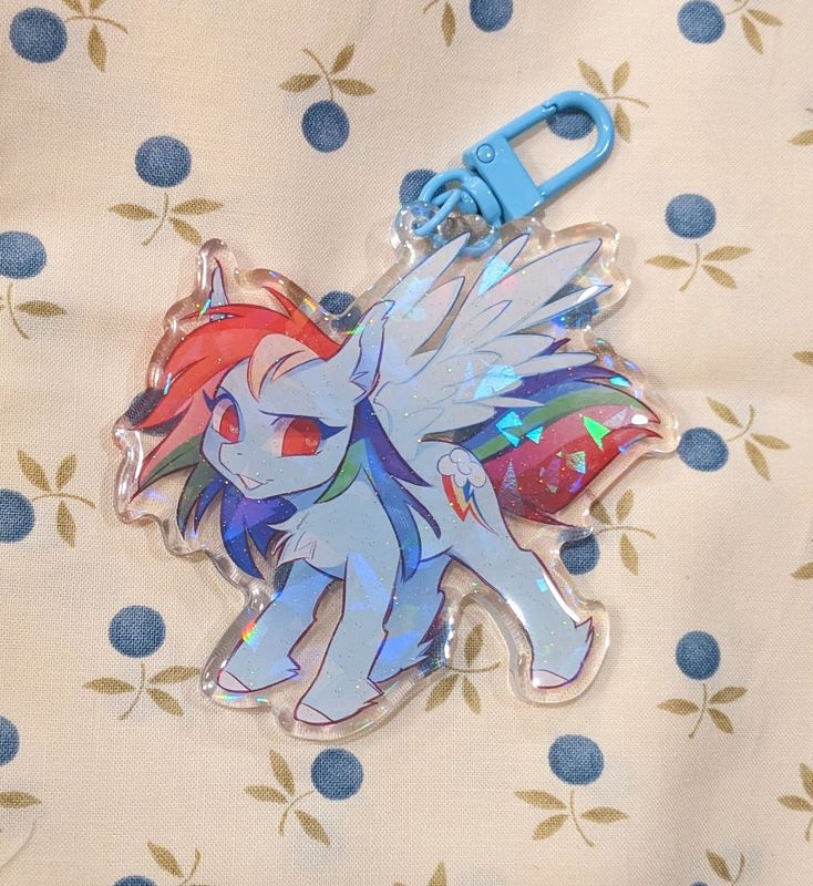 MLP: Rainbow Dash Glitter Acrylic Charm