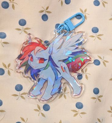 MLP: Rainbow Dash Glitter Acrylic Charm