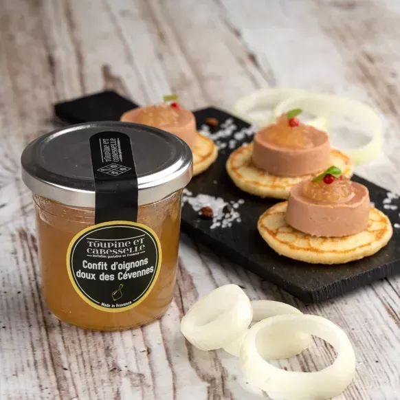 Süßes Zwiebelconfit aus den Cevennen Grundpreis 44,55 € / 1KG Süßes Zwiebelconfit aus den Cevennen Grundpreis 44,55 € / 1KG