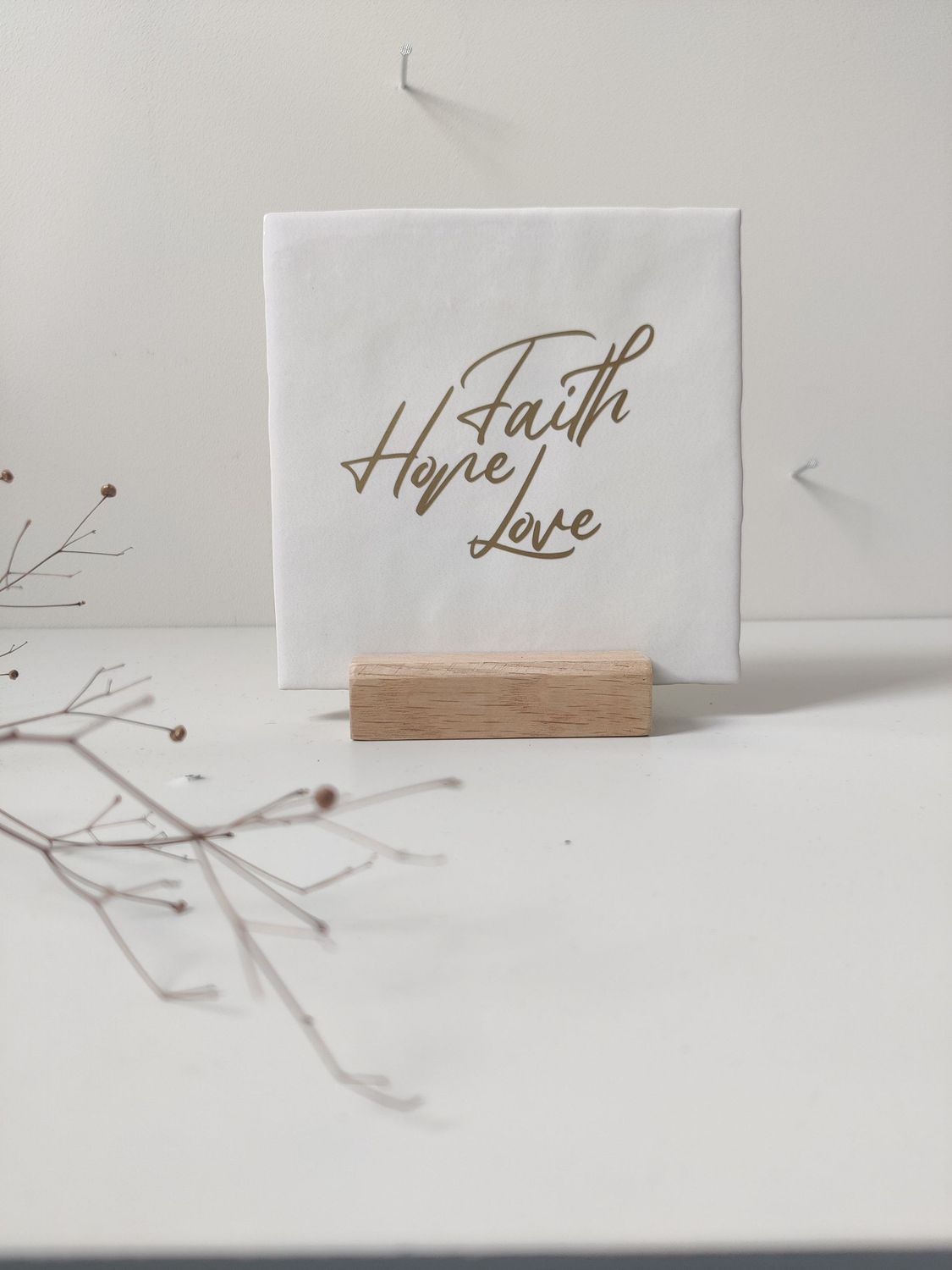 Tegeltje 'Faith/hope/love' Tegeltje 'Faith/hope/love'