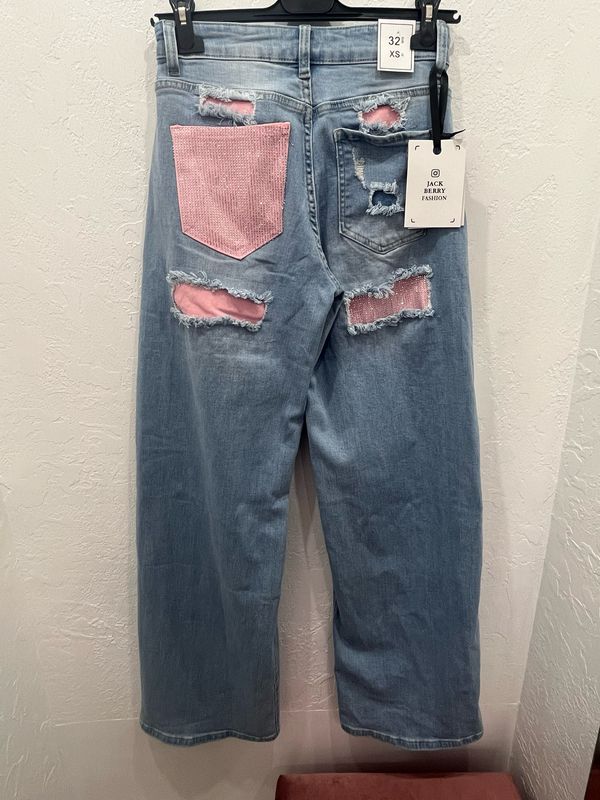 Jeans tasca rosa elasticizzato
