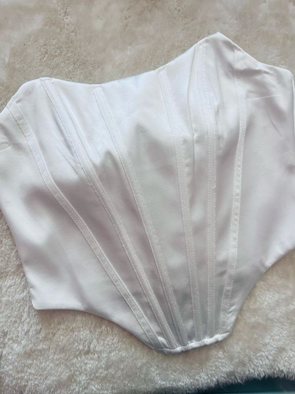 Corpetto simil raso Lorena bianco Corpetto simil raso Lorena bianco