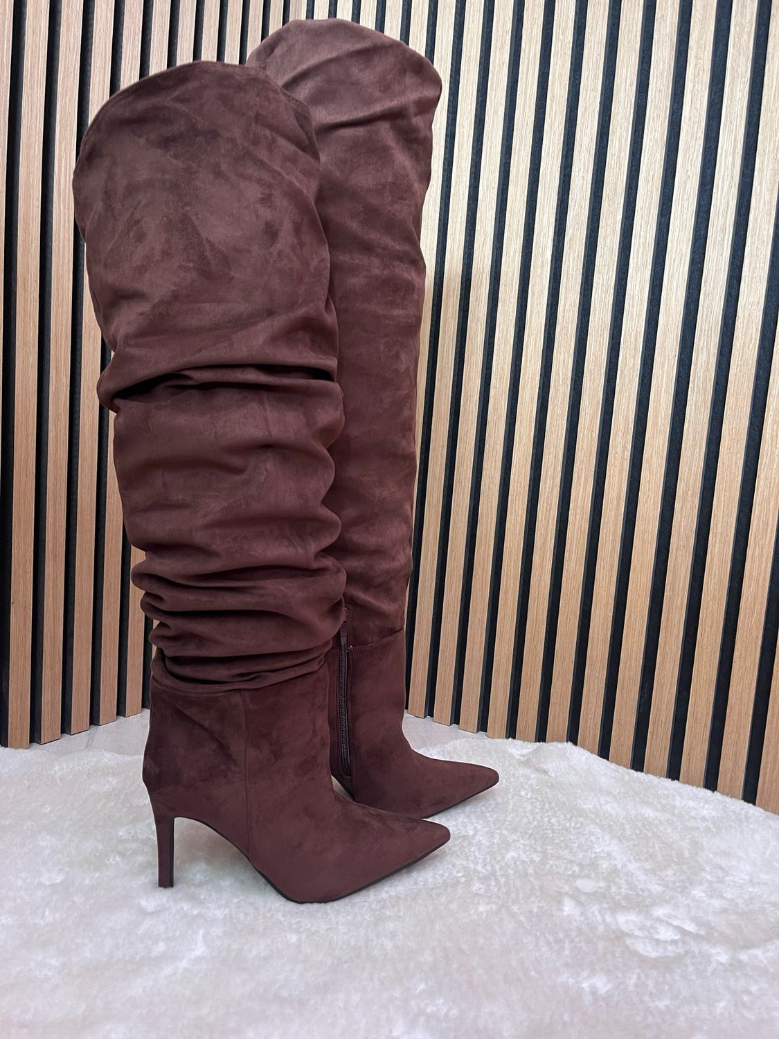 Stivale suede marrone