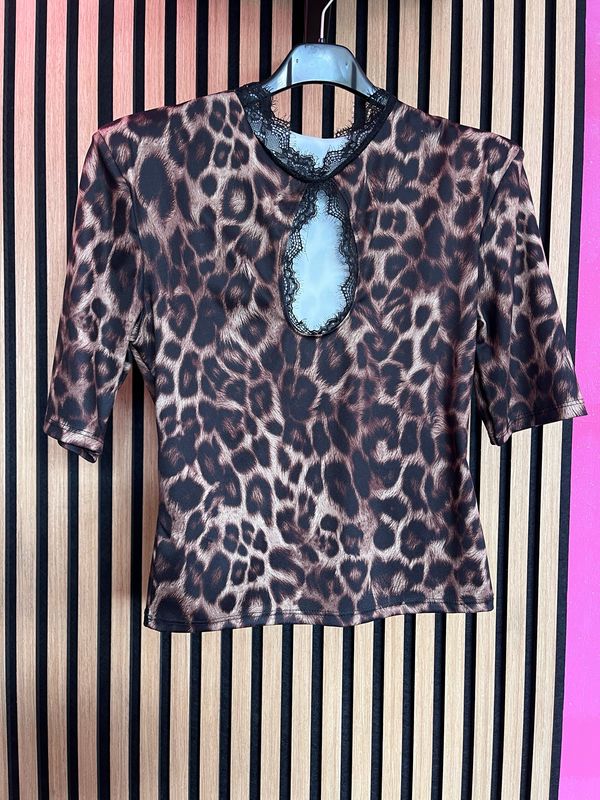 Maglia leopardata a maniche corte Maglia leopardata a maniche corte