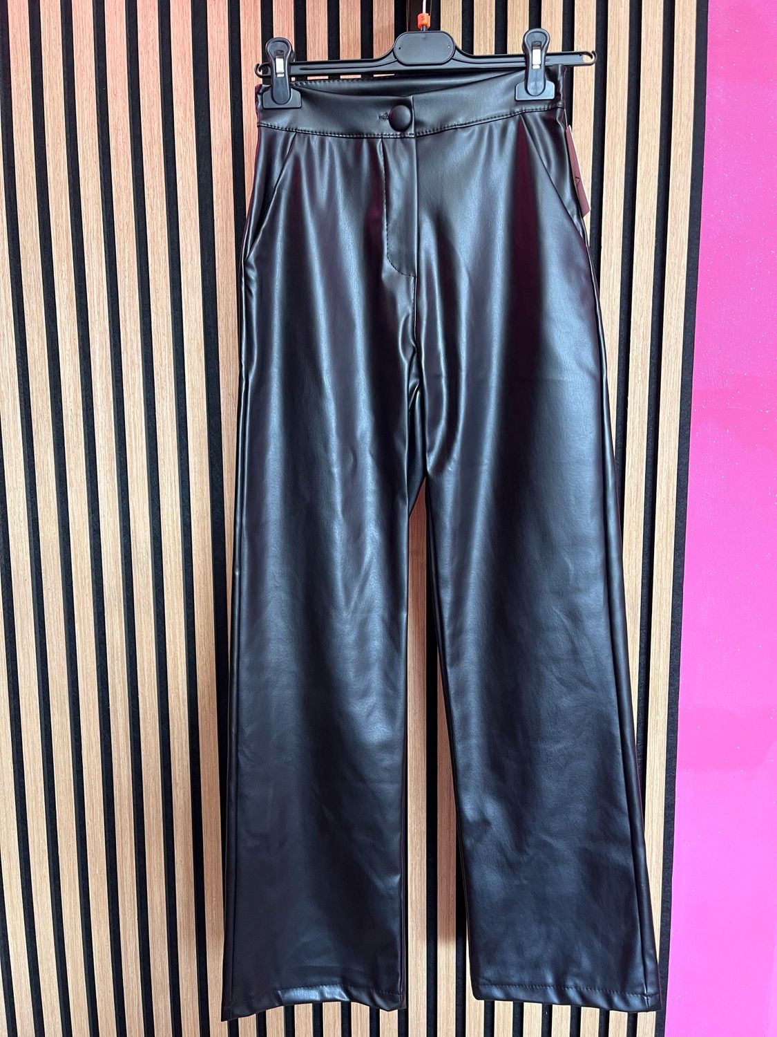 Pantalone in simil pelle
