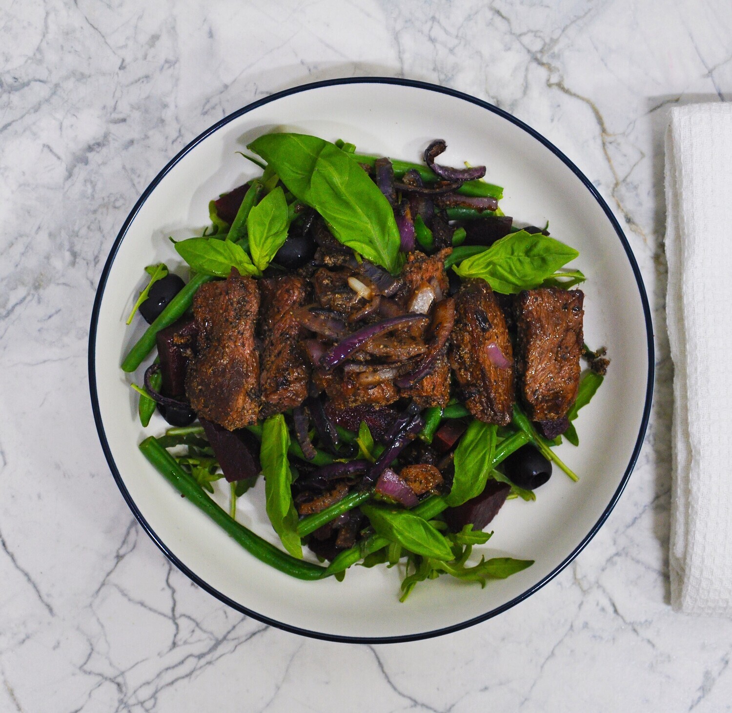 Balsamic Beef with Beetroot & Rocket