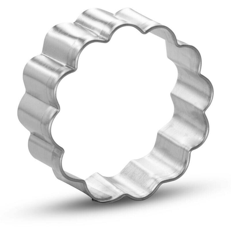 Mini Round Fluted Cookie Cutter 1.5 in M186 Mini Round Fluted Cookie Cutter 1.5 in M186
