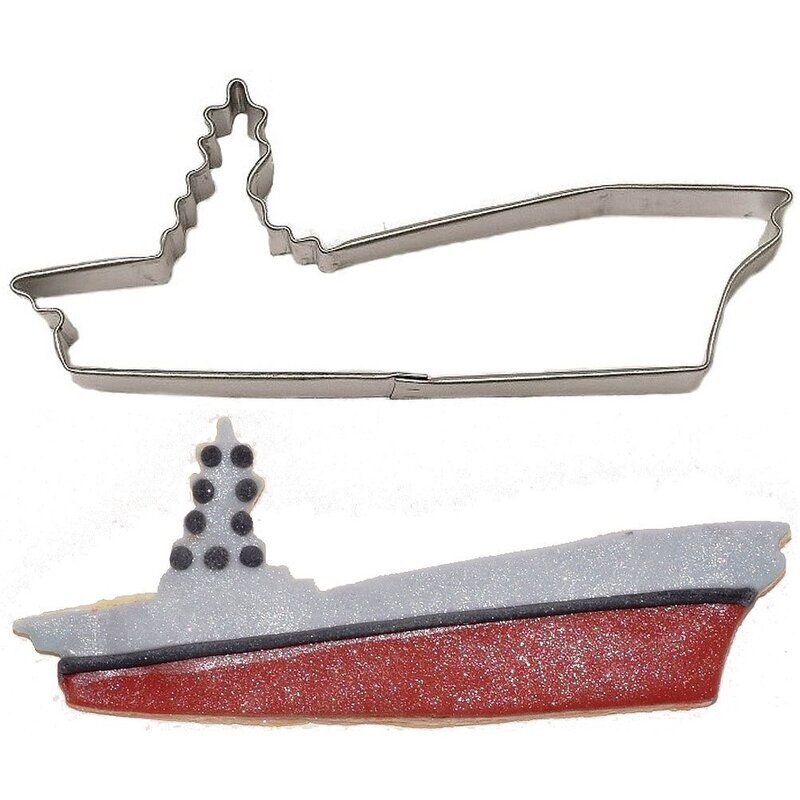 military baking tool, ship-shaped dessert accessory