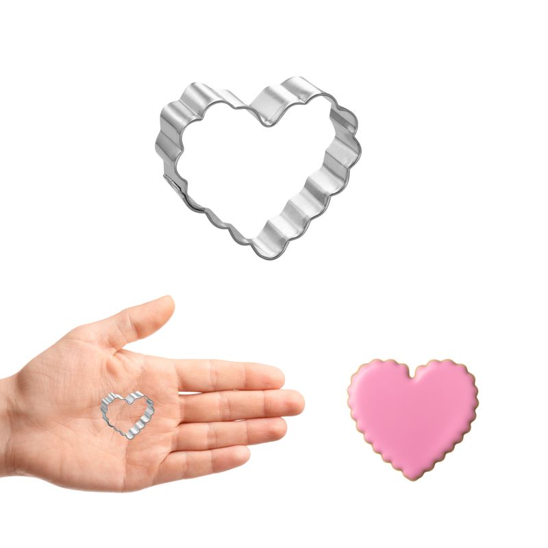 Mini Heart Fluted Cookie Cutter 1.5 in M187 Mini Heart Fluted Cookie Cutter 1.5 in M187