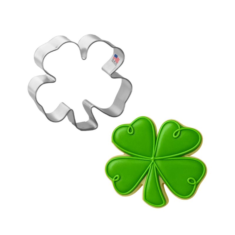 Clover Cookie Cutter 2.75 in B8