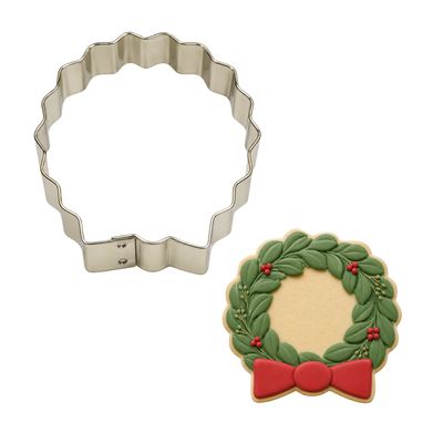 Wreath Cookie Cutter 3 in B978 Wreath Cookie Cutter 3 in B978