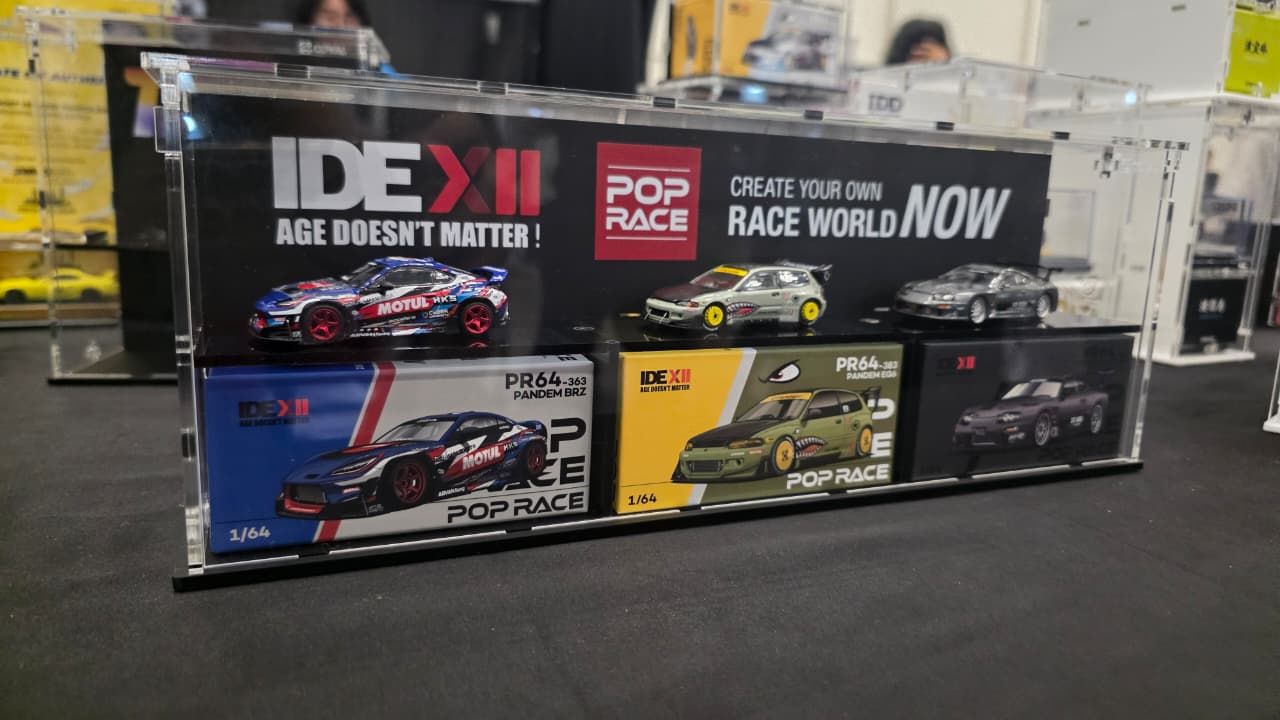 PRE-013IDE Acrylic Display Cabinet for 3 Pop Race Car and Giftbox *IDE XII Exclusive
