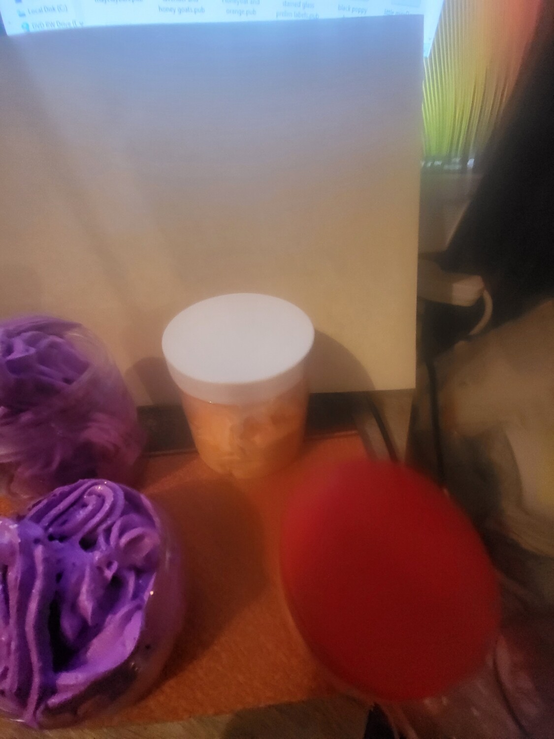 Whipped soap medium