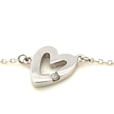 14kt White Gold Heart Necklace