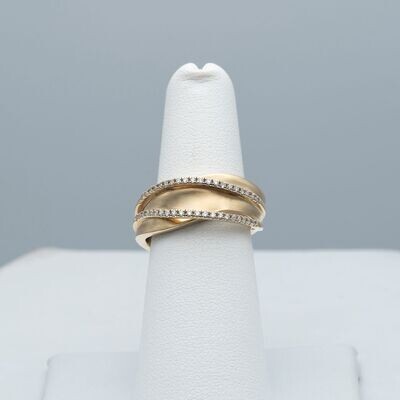 14kt Yellow Gold and Diamond Ring