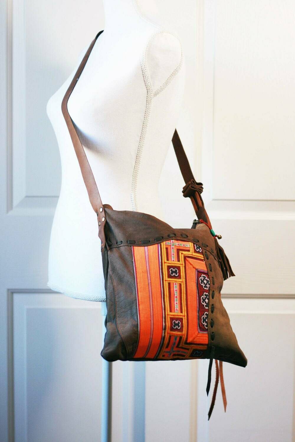 Ethnic Chic Leather Bag Geometric