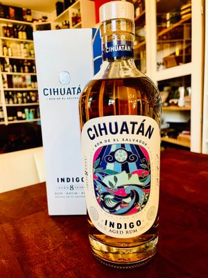Cihuatan INDIGO 8Y - Rum 40% Alc.Vol. - 0,7lFl.